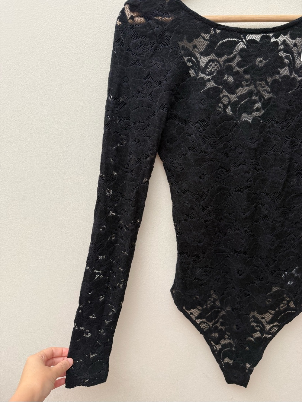 American Eagle Outfitters Black Lace Long-Sleeve Bodysuit - Picture 4 of 10